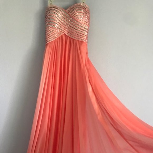 Strapless La Femme Formal/Prom Dress - Picture 3 of 5